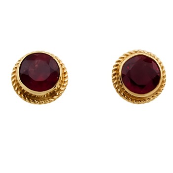 9ct gold Garnet Stud Earrings